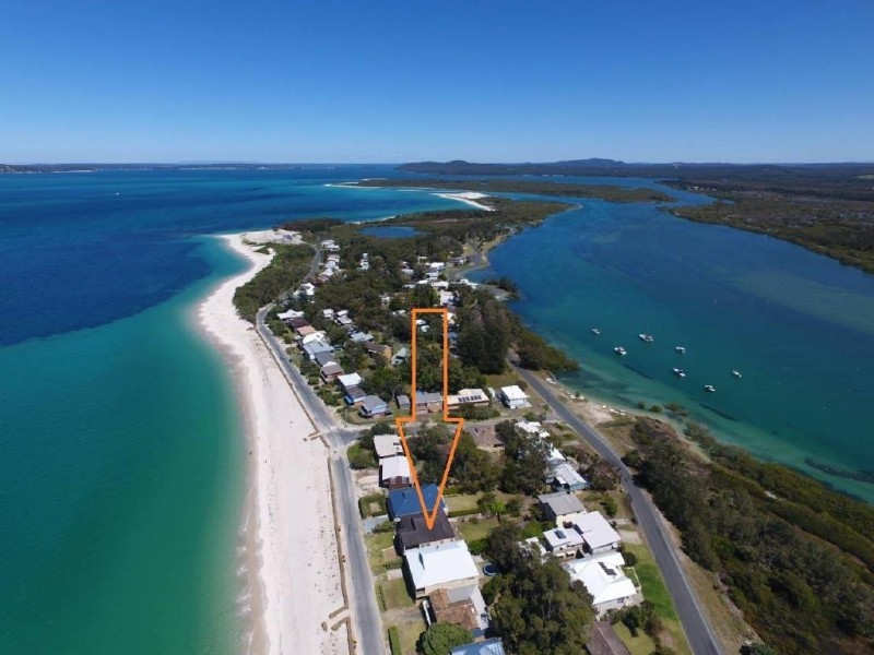 67 The Boulevarde, Hawks Nest NSW 2324