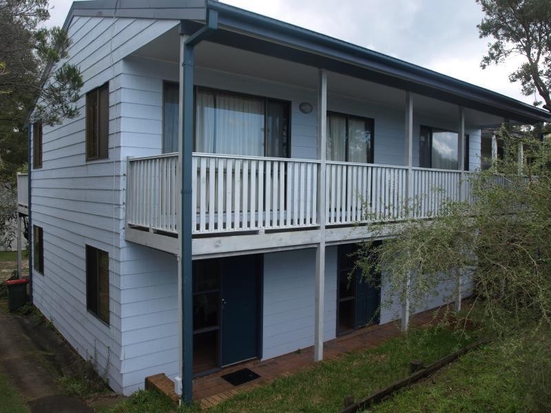 15 The Boulevarde, Hawks Nest NSW 2324