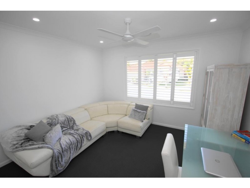 8 Stockmans Way, Tea Gardens NSW 2324