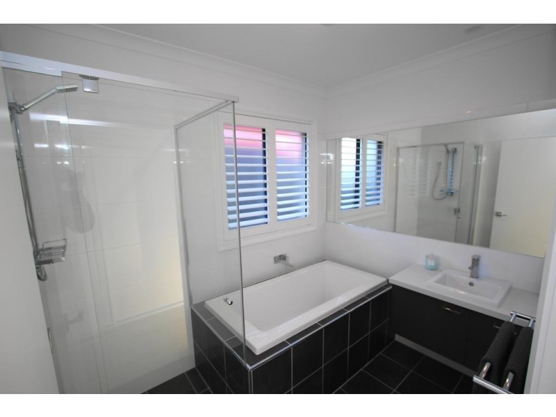 8 Stockmans Way, Tea Gardens NSW 2324