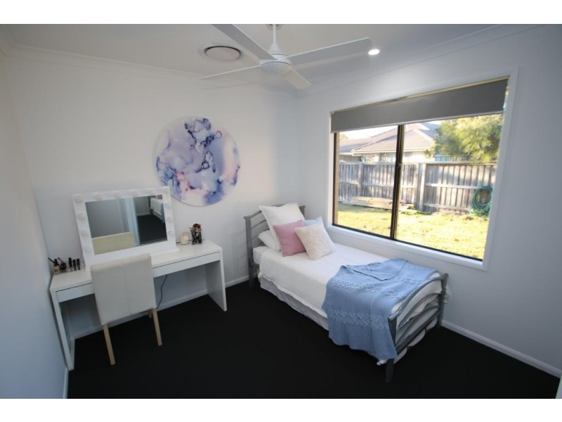 8 Stockmans Way, Tea Gardens NSW 2324