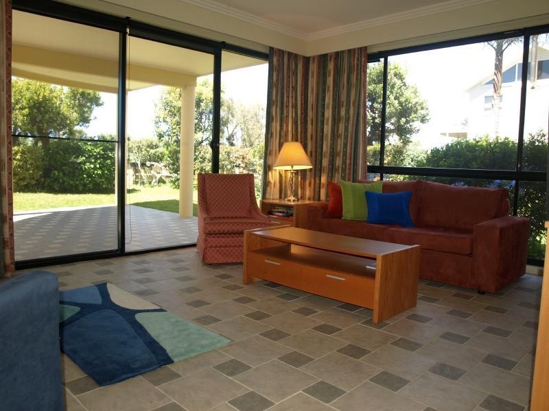 8 Gemalla Street, Hawks Nest NSW 2324