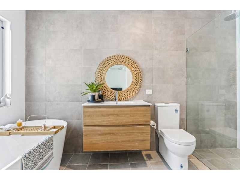 8 Yalinbah Street, Tea Gardens NSW 2324