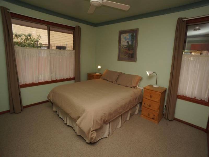 31 Mermaid Avenue, Hawks Nest NSW 2324