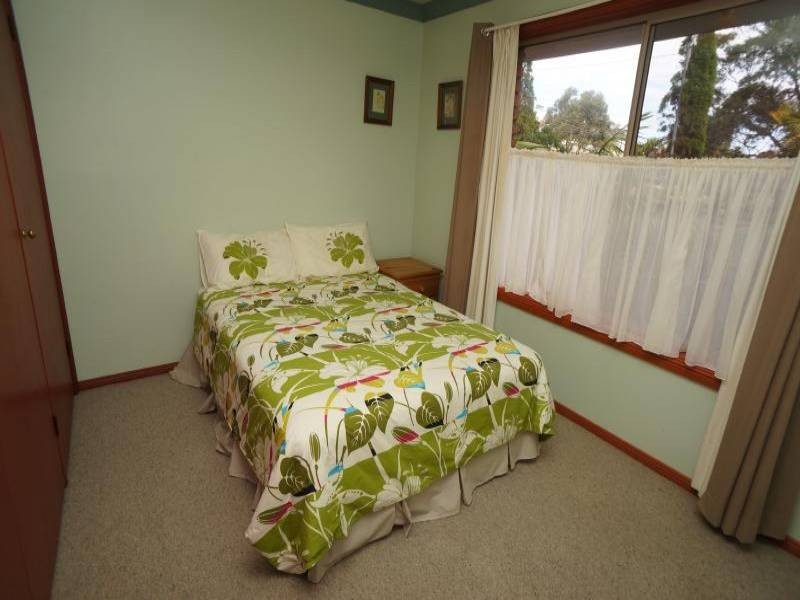 31 Mermaid Avenue, Hawks Nest NSW 2324