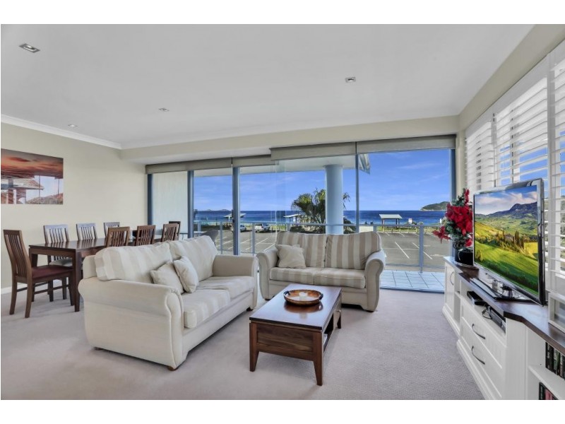 11/1-3 Beach Road, Hawks Nest NSW 2324