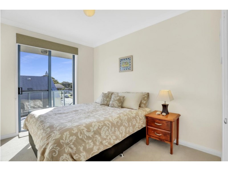11/1-3 Beach Road, Hawks Nest NSW 2324