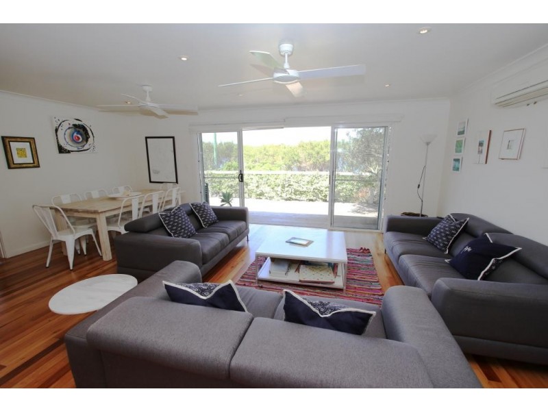 39 The Boulevarde, Hawks Nest NSW 2324