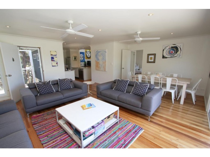 39 The Boulevarde, Hawks Nest NSW 2324