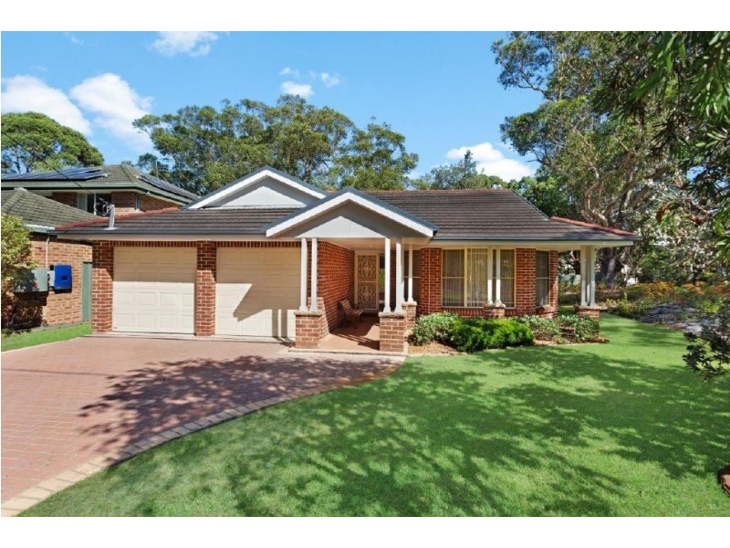 33 Dolphin Avenue, Hawks Nest NSW 2324