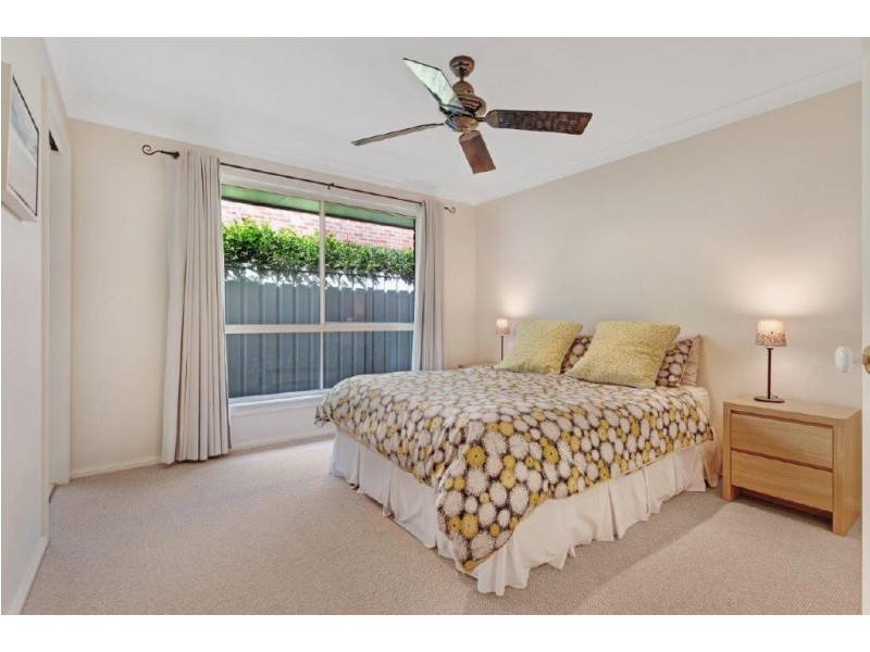 33 Dolphin Avenue, Hawks Nest NSW 2324