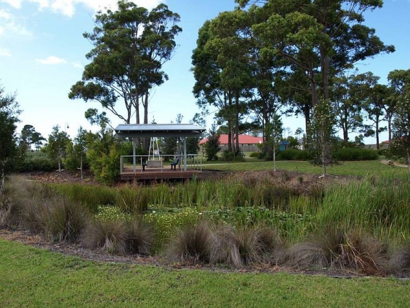 2 Captains Cove, Tea Gardens NSW 2324