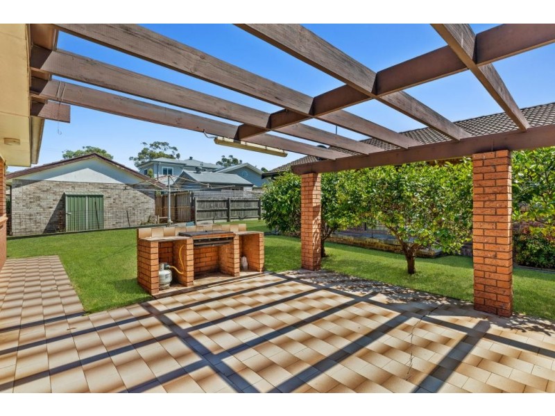 35 Monterra Avenue, Hawks Nest NSW 2324