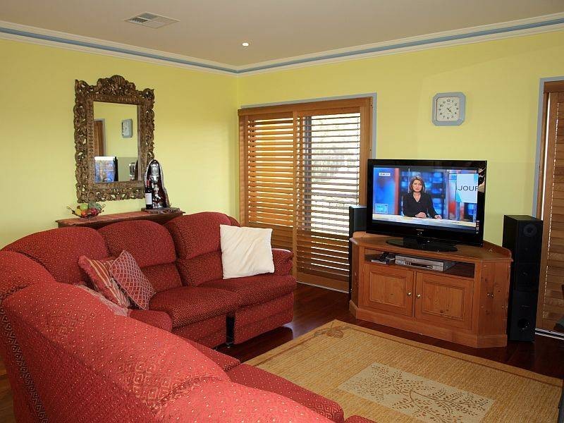 3 Cooma Street, Tea Gardens NSW 2324