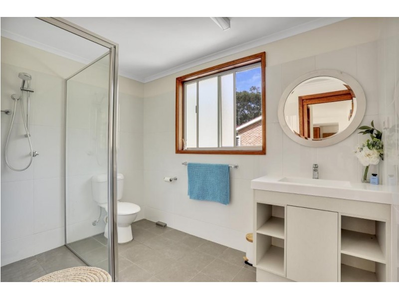 44 Mirreen Street, Hawks Nest NSW 2324