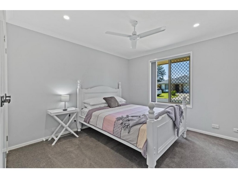 16 Billabong Avenue, Tea Gardens NSW 2324