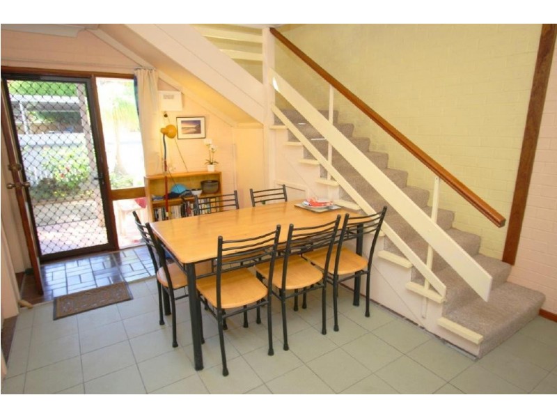 1/5 Coorilla Street, Hawks Nest NSW 2324