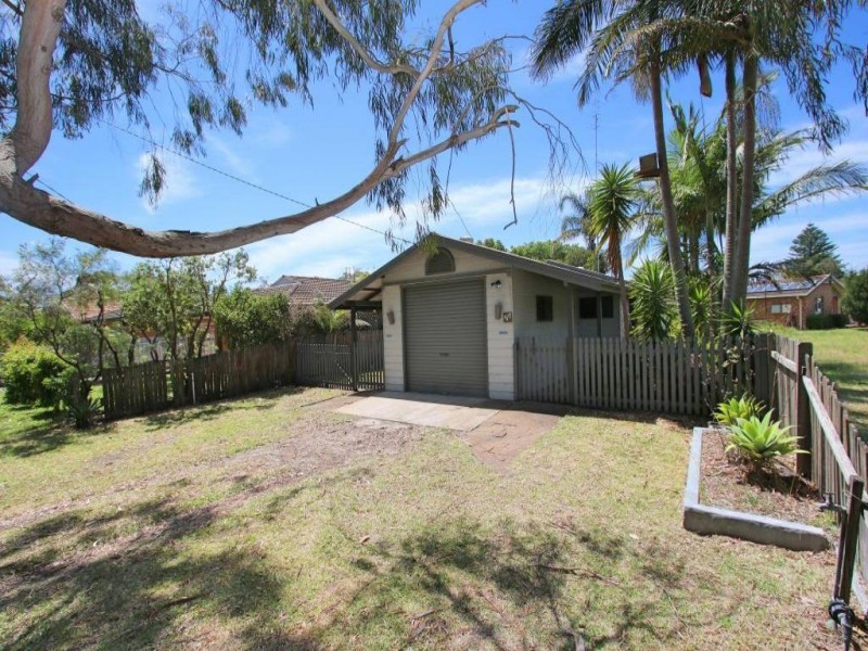33 Avenue of the Allies, Tanilba Bay NSW 2319