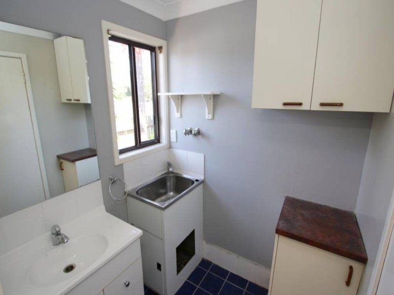 33 Avenue of the Allies, Tanilba Bay NSW 2319