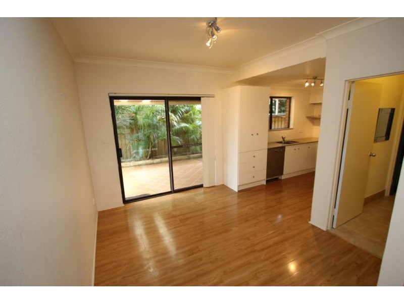4/6 Bowral Street, Hawks Nest NSW 2324