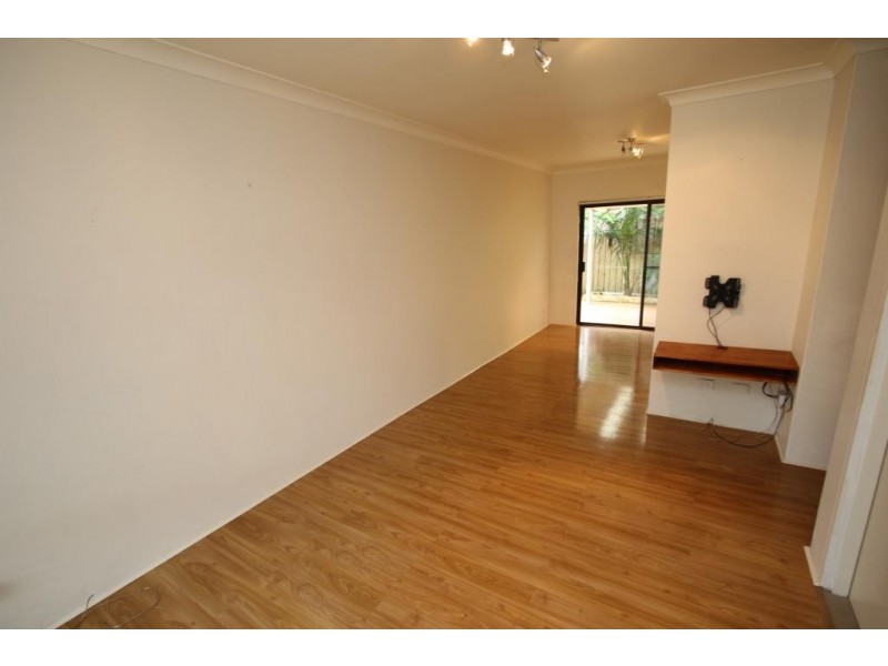 4/6 Bowral Street, Hawks Nest NSW 2324