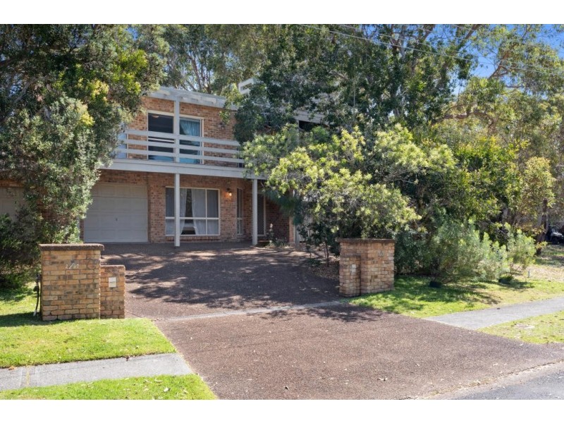 1/37 Coorilla Street, Hawks Nest NSW 2324