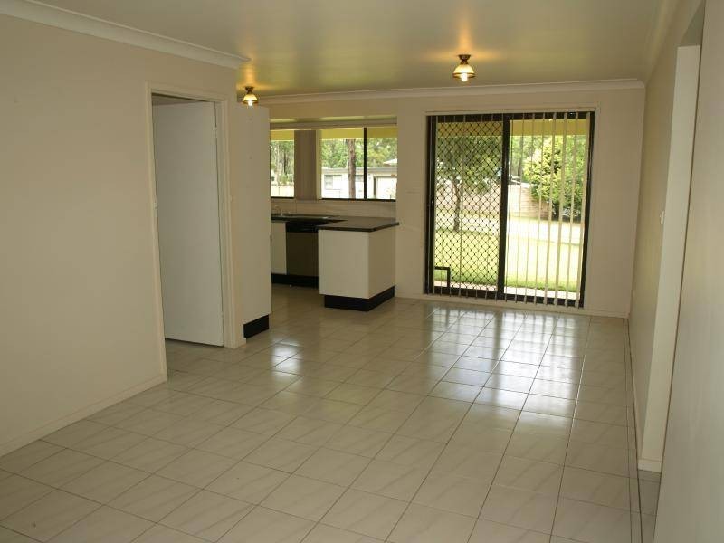 10 Pleasant View Parade, Bundabah NSW 2324