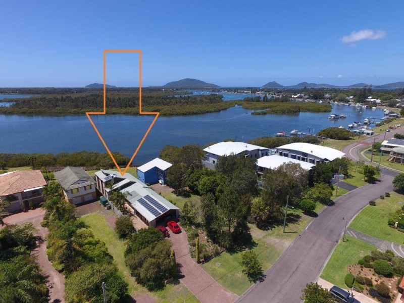 82 Port Stephens Street, Tea Gardens NSW 2324