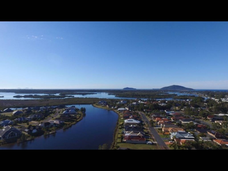 6 Admiralty Lane, Tea Gardens NSW 2324
