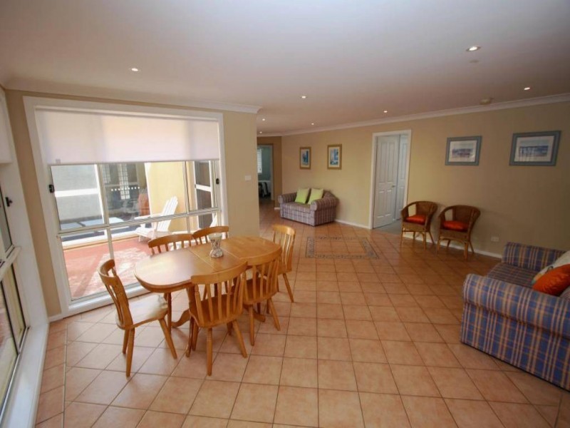 6 Admiralty Lane, Tea Gardens NSW 2324