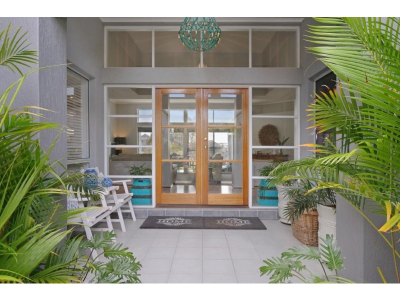 9 Sanctuary Close, Tea Gardens NSW 2324