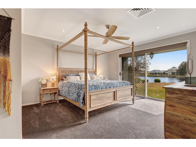 9 Sanctuary Close, Tea Gardens NSW 2324