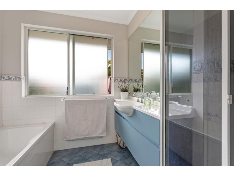 9 Sanctuary Close, Tea Gardens NSW 2324