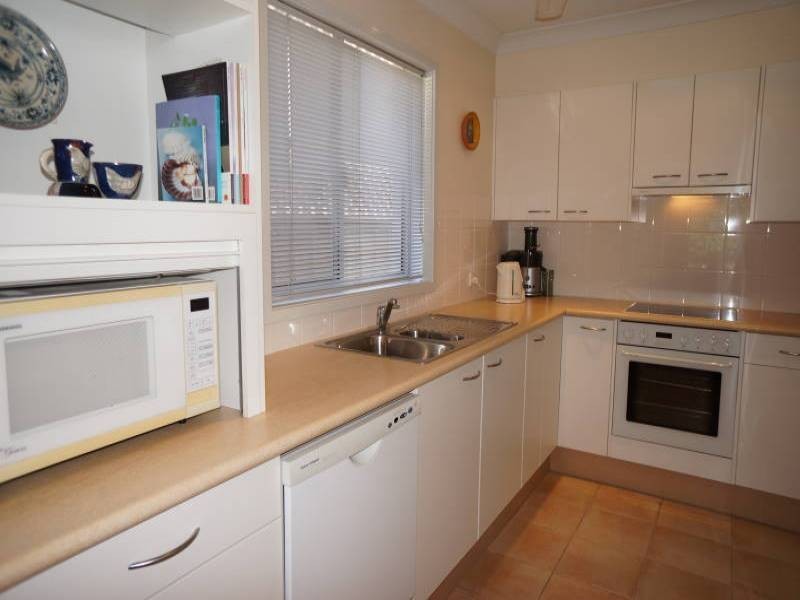 2B Yamba Street, Hawks Nest NSW 2324