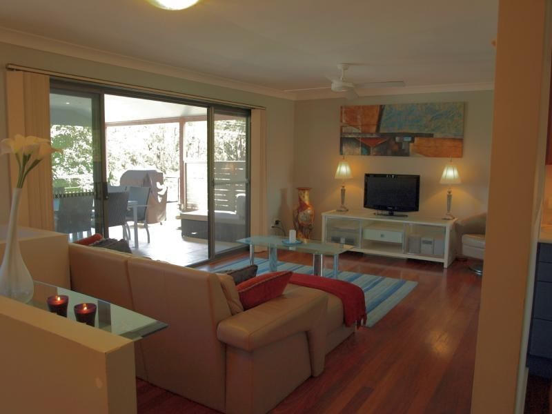 33 Tuloa Avenue, Hawks Nest NSW 2324