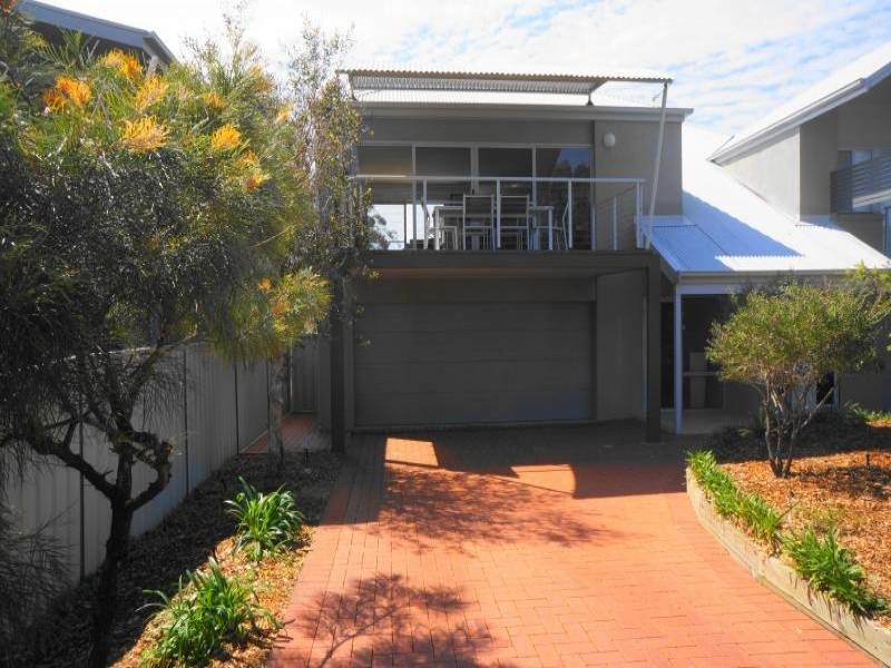 48 Moira Parade, Hawks Nest NSW 2324