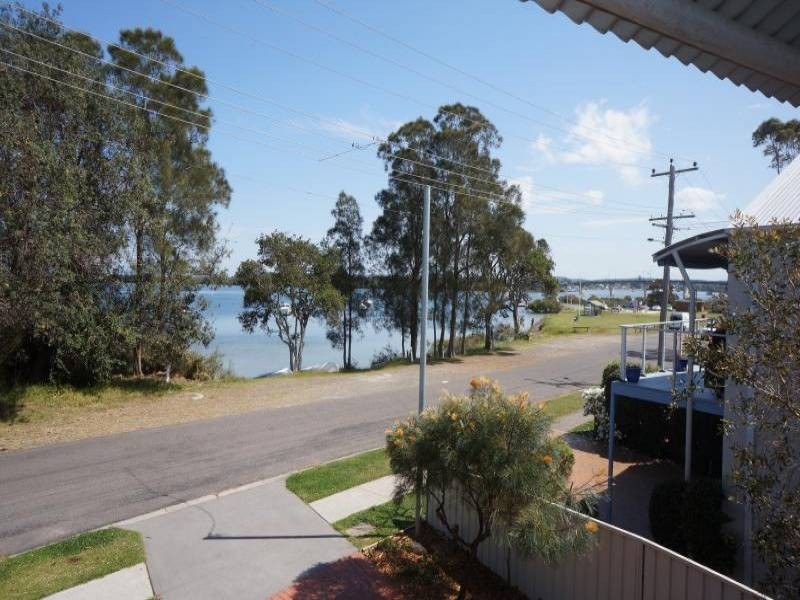 48 Moira Parade, Hawks Nest NSW 2324