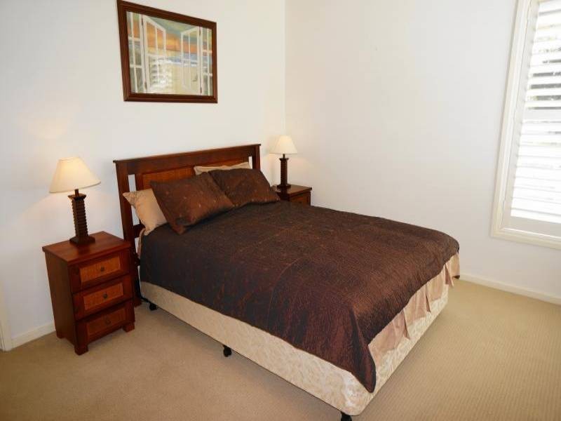 48 Moira Parade, Hawks Nest NSW 2324