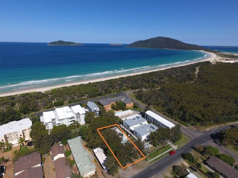 20 Bennett St, Hawks Nest NSW 2324