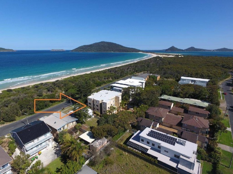 1/9-11 Beach Road, Hawks Nest NSW 2324