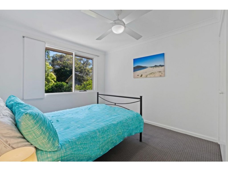 1/56 Mirreen Street, Hawks Nest NSW 2324