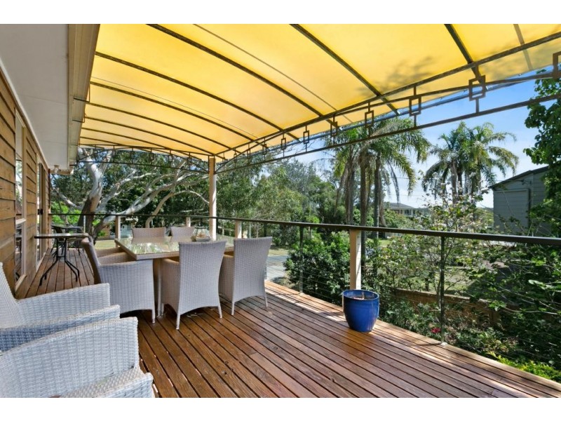 1 Sundeck Avenue, Hawks Nest NSW 2324