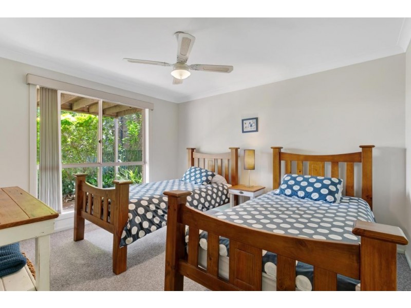 1 Sundeck Avenue, Hawks Nest NSW 2324