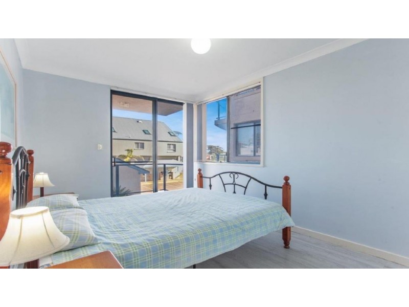 2/3 Beach Road, Hawks Nest NSW 2324