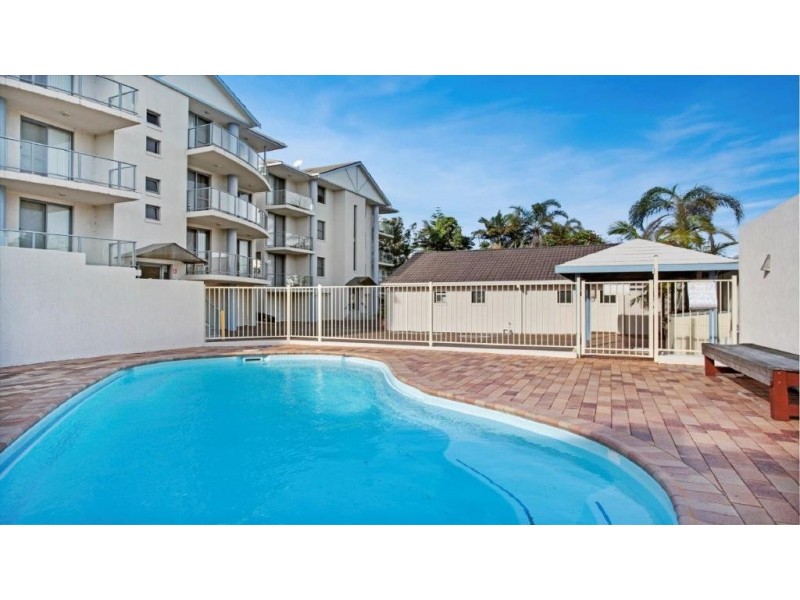 2/3 Beach Road, Hawks Nest NSW 2324