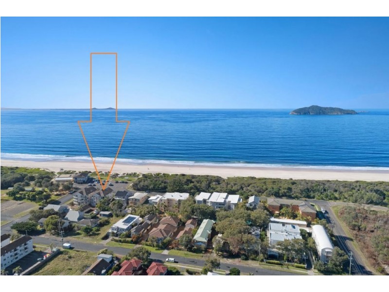 2/3 Beach Road, Hawks Nest NSW 2324