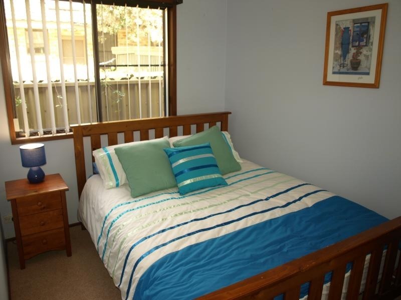 17 Kurrawong Avenue, Hawks Nest NSW 2324