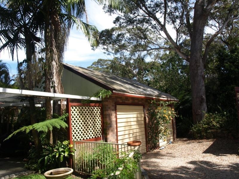 17 Kurrawong Avenue, Hawks Nest NSW 2324