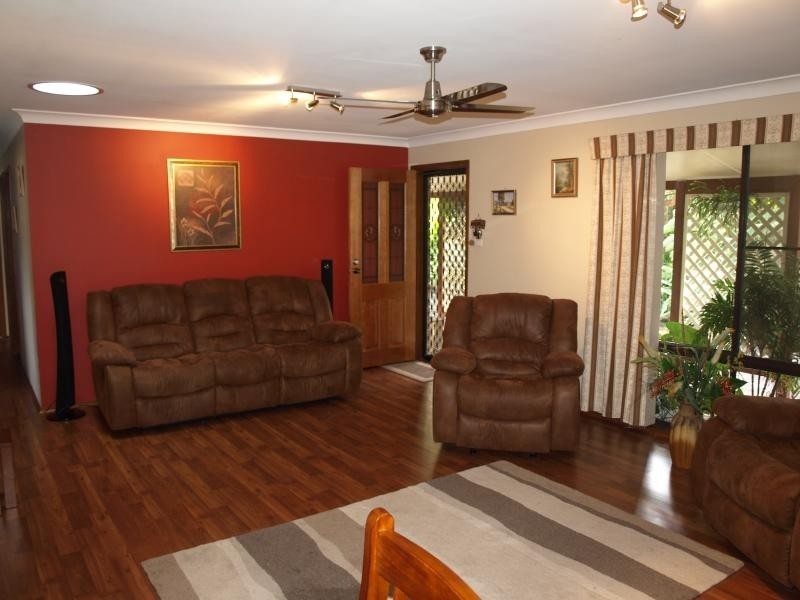 17 Kurrawong Avenue, Hawks Nest NSW 2324