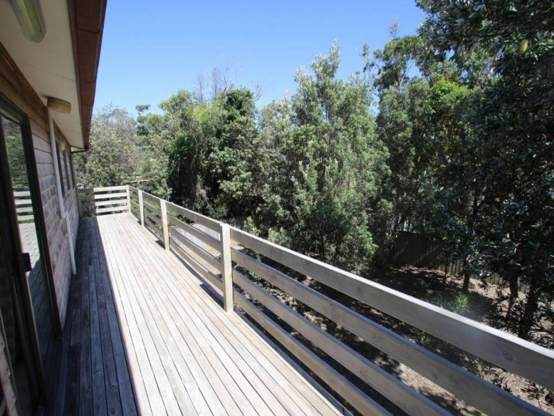 63 The Boulevarde, Hawks Nest NSW 2324